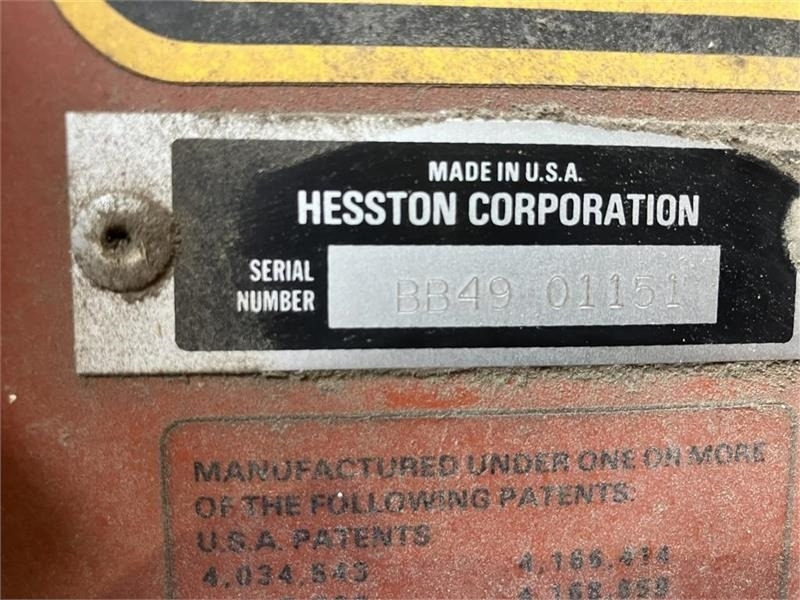 Hesston 4900 - Presse à balles cubiques: photos 4 Hesston 4900 - Presse à balles cubiques: photos 4