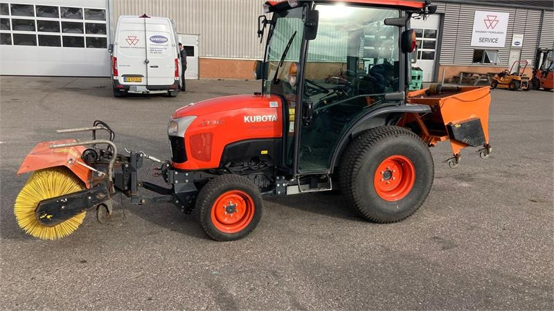 Kubota ST341 inkl. 150 cm kost og udlægger  - Tracteur communal: photos 2 Kubota ST341 inkl. 150 cm kost og udlægger  - Tracteur communal: photos 2
