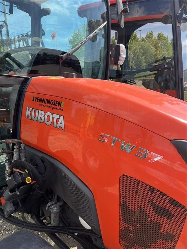 Kubota STW37 Kun 1145 timer  - Tracteur communal: photos 5 Kubota STW37 Kun 1145 timer  - Tracteur communal: photos 5