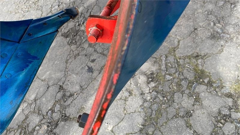 Kverneland 2500S-VARIOMAT - Charrue: photos 5 Kverneland 2500S-VARIOMAT - Charrue: photos 5