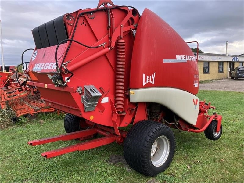 Lely Welger RP 435 Master - Presse à balles rondes: photos 3 Lely Welger RP 435 Master - Presse à balles rondes: photos 3