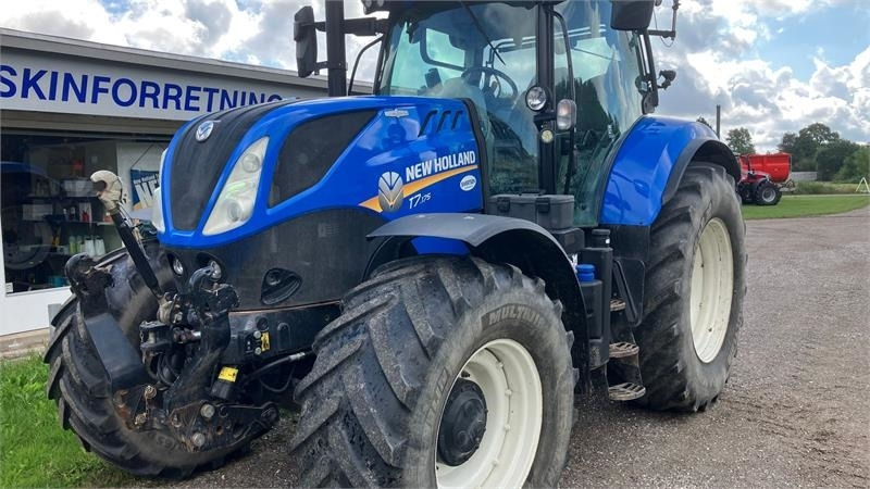 New Holland T7.175 Auto Command - Tracteur agricole: photos 2 New Holland T7.175 Auto Command - Tracteur agricole: photos 2