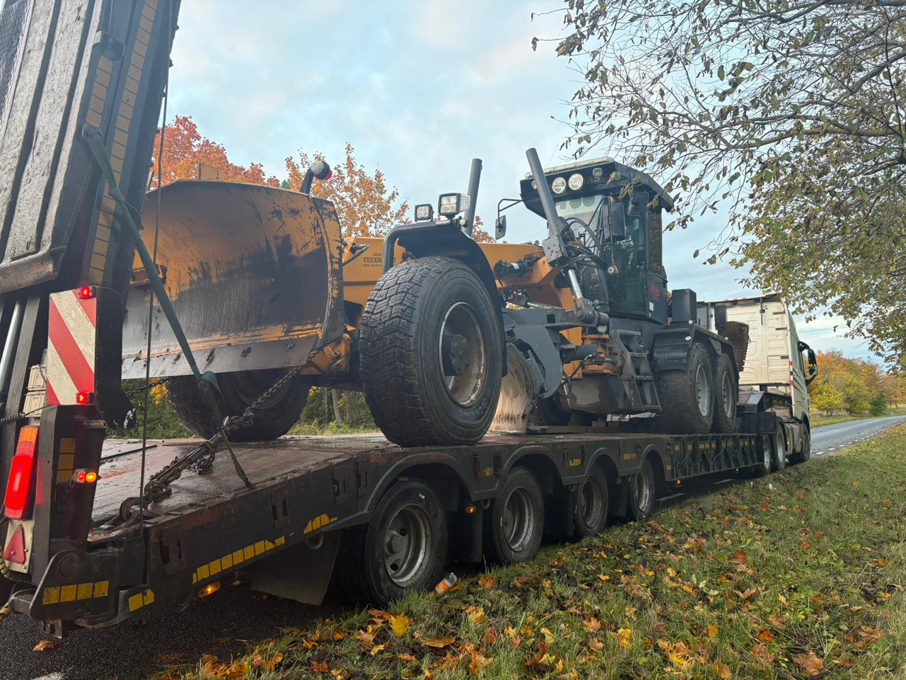 ANDOVER SFCLEX 67 - Semi-remorque porte-voitures: photos 2 ANDOVER SFCLEX 67 - Semi-remorque porte-voitures: photos 2