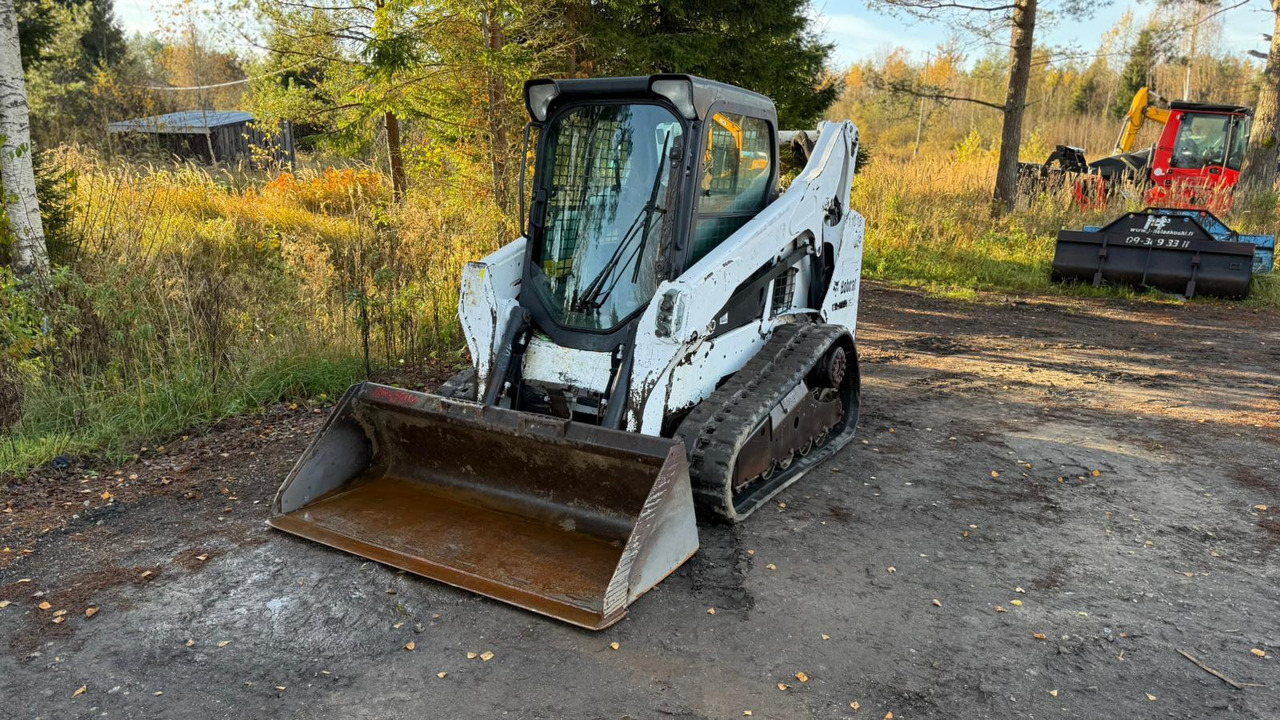 Bobcat T590 - Mini chargeuse: photos 1 Bobcat T590 - Mini chargeuse: photos 1