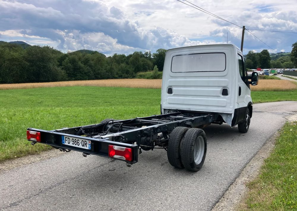 Iveco DAILY 35C14 ramo do zabudowy kiper wywrotka - Châssis cabine: photos 3 Iveco DAILY 35C14 ramo do zabudowy kiper wywrotka - Châssis cabine: photos 3