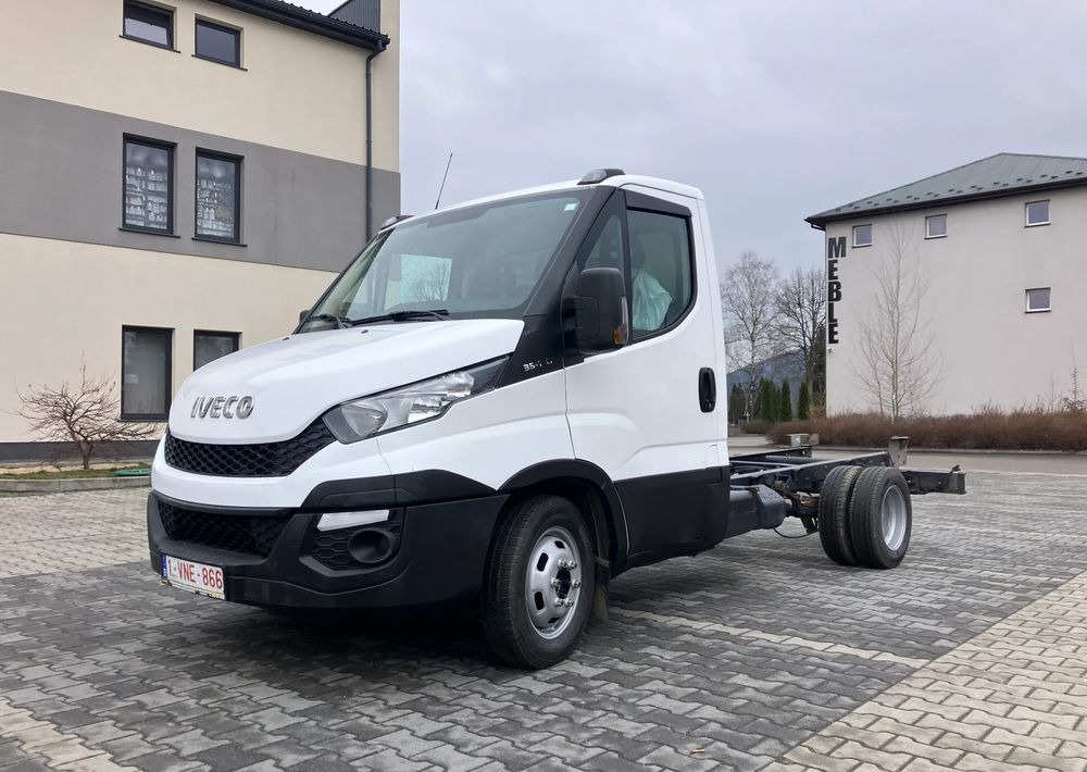 Iveco DAILY 35C14 ramo do zabudowy kiper wywrotka - Châssis cabine: photos 1 Iveco DAILY 35C14 ramo do zabudowy kiper wywrotka - Châssis cabine: photos 1