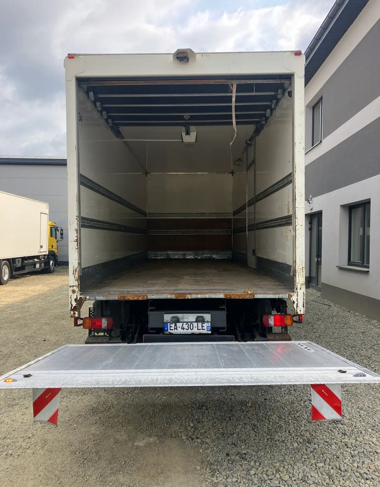 MAN MAN 18.290 kurierka kontener - Camion fourgon: photos 5 MAN MAN 18.290 kurierka kontener - Camion fourgon: photos 5