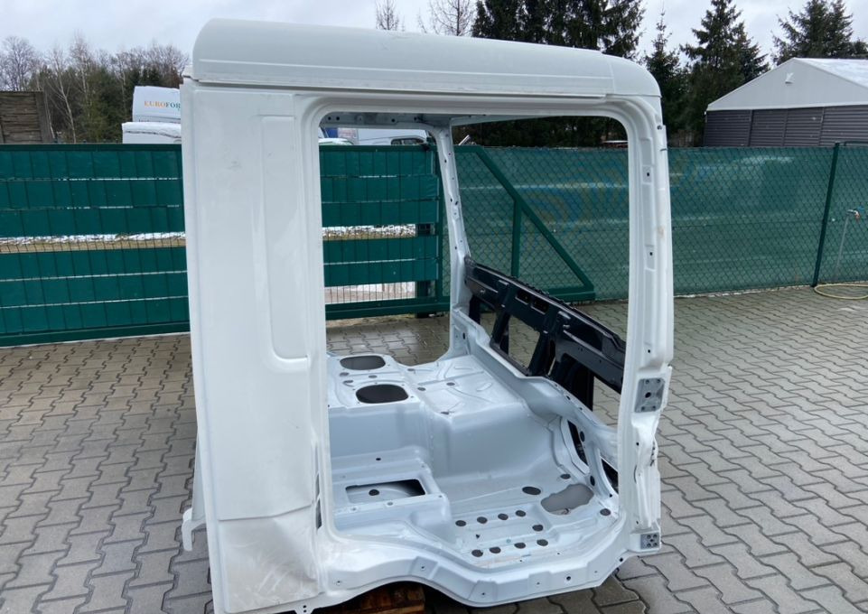 Kabina MAN TGL nowy model TGL3 2022 - Cabine pour Camion: photos 5 Kabina MAN TGL nowy model TGL3 2022 - Cabine pour Camion: photos 5