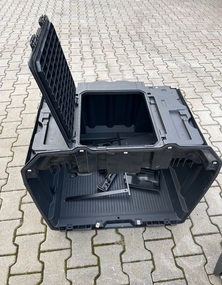 NOWY schowek wewnętrzny DAF XG+ skrzynka box - Cabine et intérieur pour Camion: photos 1 NOWY schowek wewnętrzny DAF XG+ skrzynka box - Cabine et intérieur pour Camion: photos 1