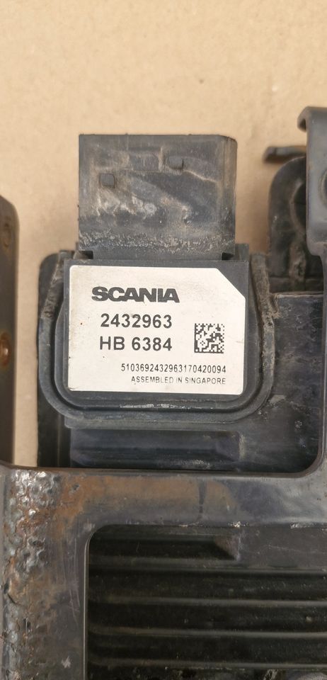 SCANIA R S RADAR KAMERA 2432963 - Système électrique: photos 2 SCANIA R S RADAR KAMERA 2432963 - Système électrique: photos 2