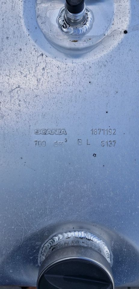 SCANIA R S ZBIORNIK PALIWA 700L - Réservoir de carburant pour Camion: photos 5 SCANIA R S ZBIORNIK PALIWA 700L - Réservoir de carburant pour Camion: photos 5