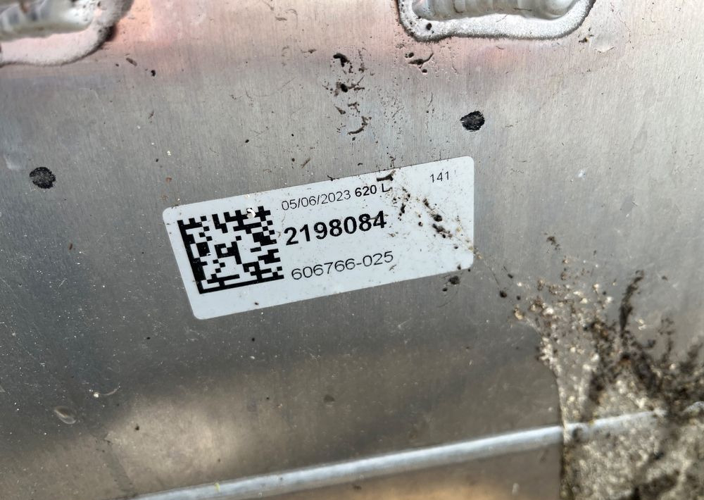 Zbiornik paliwa DAF XG XF CF 620 litrów bak jak NOWY - Préparation du carburant pour Camion: photos 5 Zbiornik paliwa DAF XG XF CF 620 litrów bak jak NOWY - Préparation du carburant pour Camion: photos 5