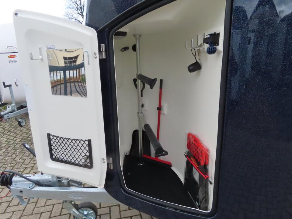 Böckmann Pferdeanhänger, NEU Comfort 23, Sattelkammer,ALUBODEN - Van chevaux: photos 3 Böckmann Pferdeanhänger, NEU Comfort 23, Sattelkammer,ALUBODEN - Van chevaux: photos 3