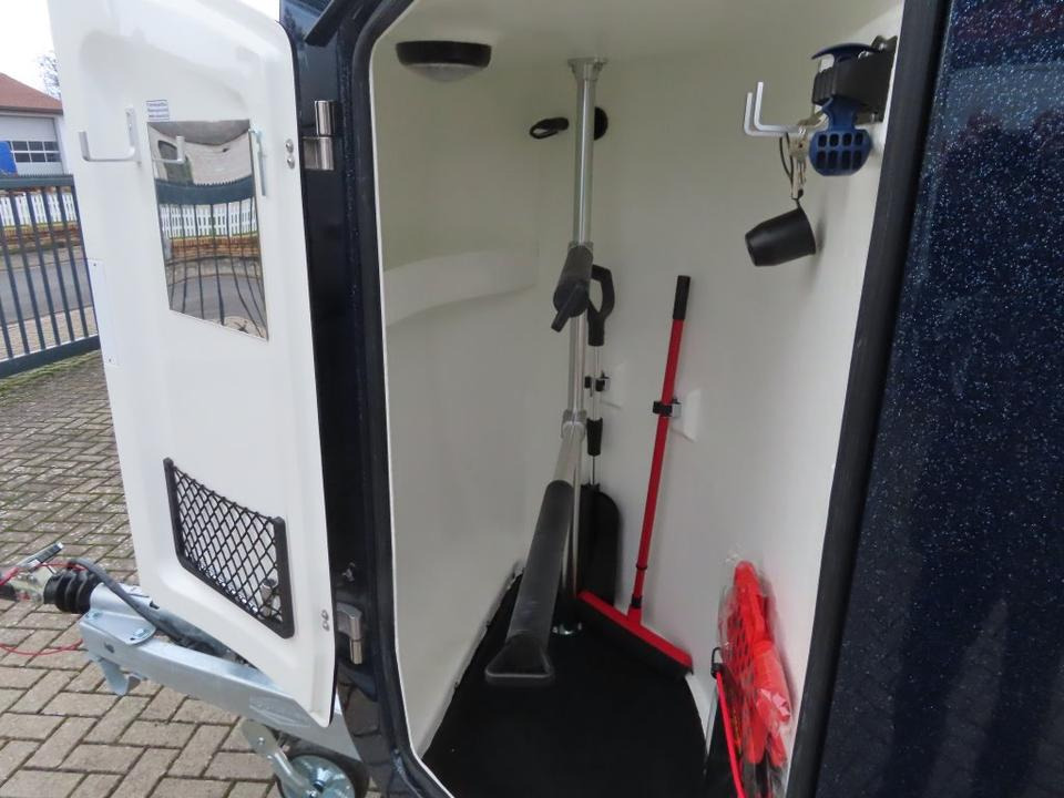 Böckmann Pferdeanhänger, NEU Comfort 23, Sattelkammer,ALUBODEN - Van chevaux: photos 4 Böckmann Pferdeanhänger, NEU Comfort 23, Sattelkammer,ALUBODEN - Van chevaux: photos 4