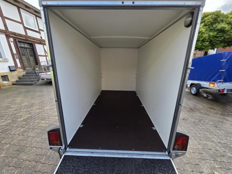 Kofferanhänger PKW-Anhänger Böckmann KT 3015/27 MF Rampe/Tür 2,7t - Remorque fourgon: photos 5 Kofferanhänger PKW-Anhänger Böckmann KT 3015/27 MF Rampe/Tür 2,7t - Remorque fourgon: photos 5