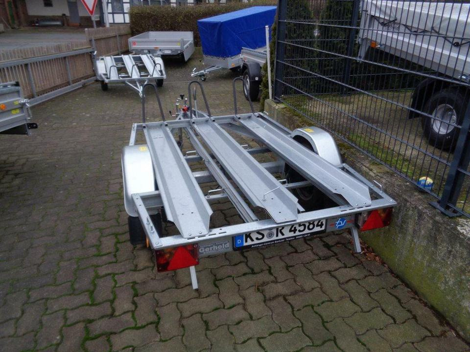 PKW Anhänger, Motoradtransporter, Motorrad Enduro Cross 100 km/h - Remorque pour moto: photos 3 PKW Anhänger, Motoradtransporter, Motorrad Enduro Cross 100 km/h - Remorque pour moto: photos 3