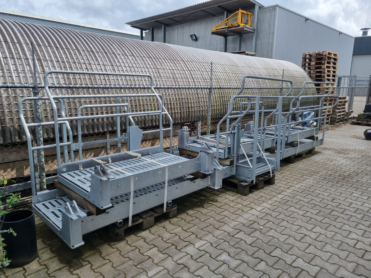 Sennebogen 840 E series complete gallery set new - Frame/ Châssis pour Pelle de manutention: photos 1 Sennebogen 840 E series complete gallery set new - Frame/ Châssis pour Pelle de manutention: photos 1