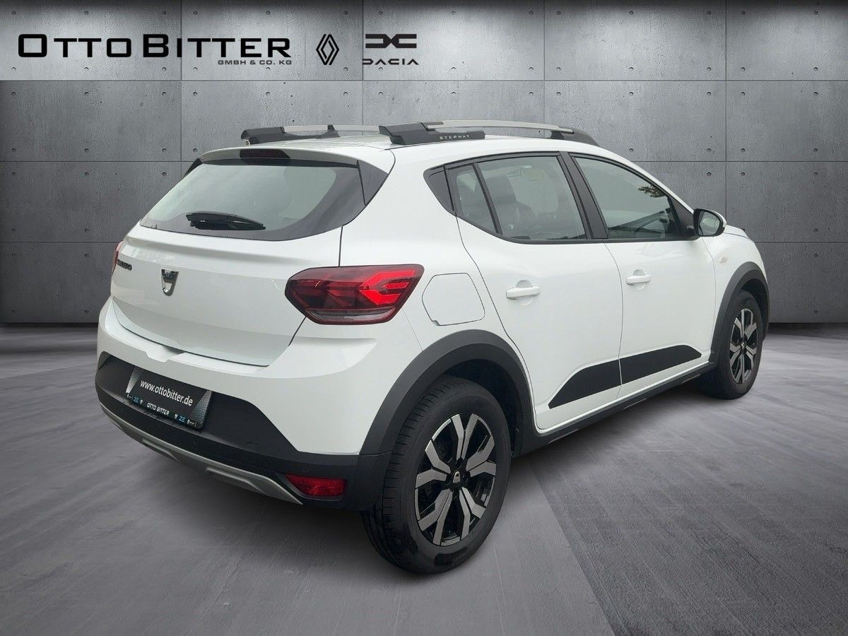 Dacia Sandero Stepway Comfort TCe90 ALU/KAMERA/NAVI - Berline: photos 4 Dacia Sandero Stepway Comfort TCe90 ALU/KAMERA/NAVI - Berline: photos 4