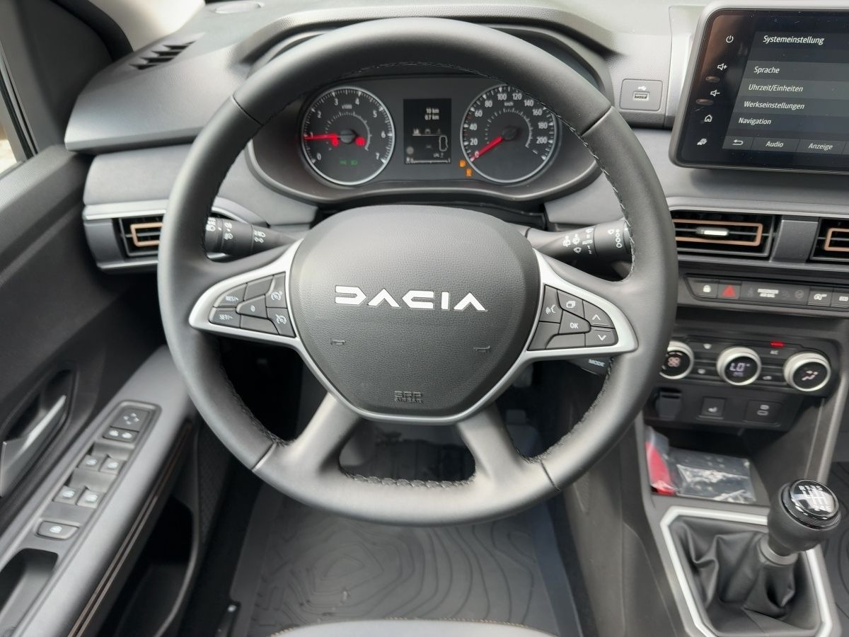 SUV Dacia Sandero Stepway Extreme ECO-G 100 LPG-GAS/NAVI: photos 9