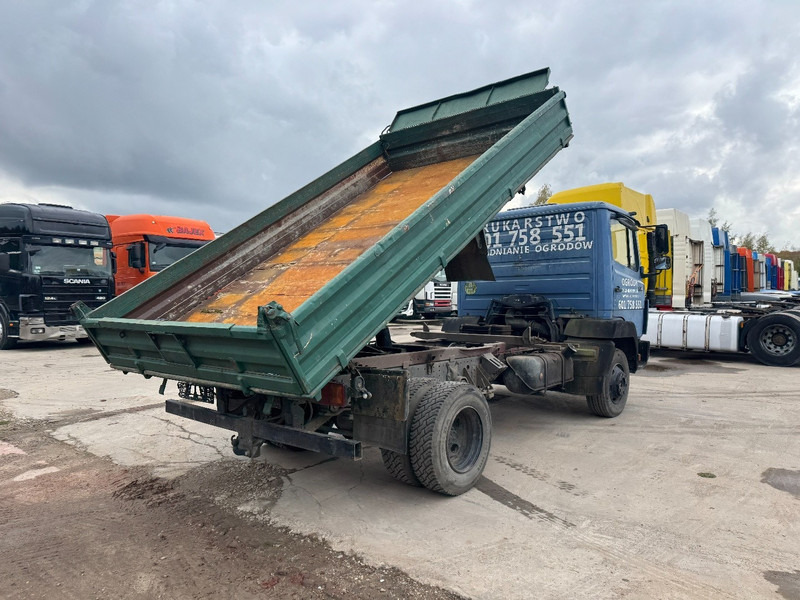 Mercedes-Benz SK 814 (6 CYLINDER / STEEL SUSPENSION / MANUAL PUMP / 3-SIDE TIPPER) - Camion benne: photos 5 Mercedes-Benz SK 814 (6 CYLINDER / STEEL SUSPENSION / MANUAL PUMP / 3-SIDE TIPPER) - Camion benne: photos 5