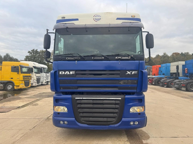 DAF 105 XF 460 Space Cab (GOOD CONDITION / BON ETAT) - Tracteur routier: photos 2 DAF 105 XF 460 Space Cab (GOOD CONDITION / BON ETAT) - Tracteur routier: photos 2