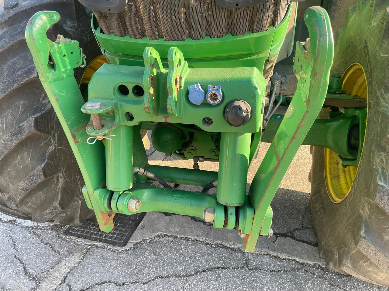 JOHN DEERE 6170 R - Tracteur agricole: photos 4 JOHN DEERE 6170 R - Tracteur agricole: photos 4