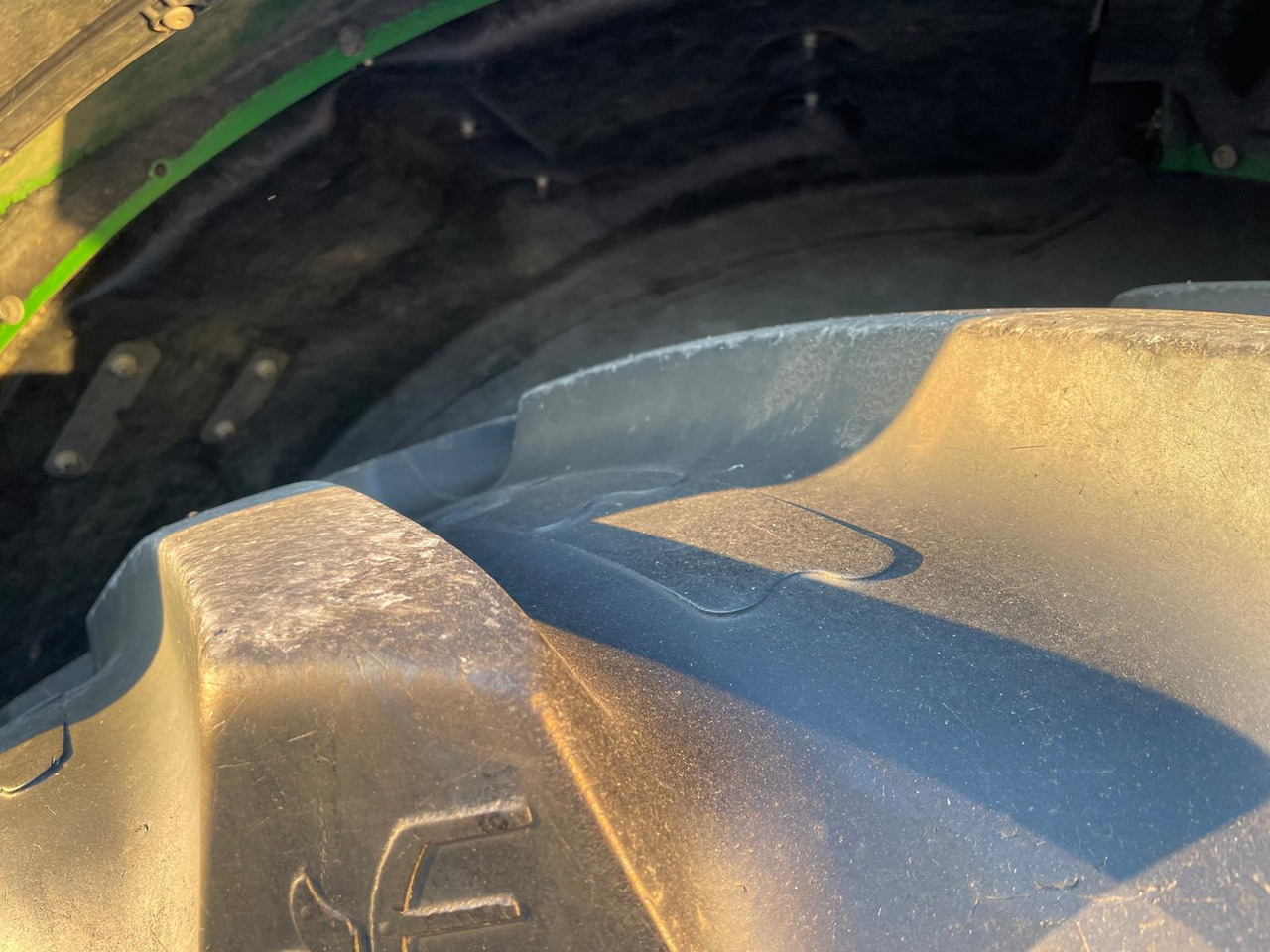 JOHN DEERE 6210 R - Tracteur agricole: photos 5 JOHN DEERE 6210 R - Tracteur agricole: photos 5