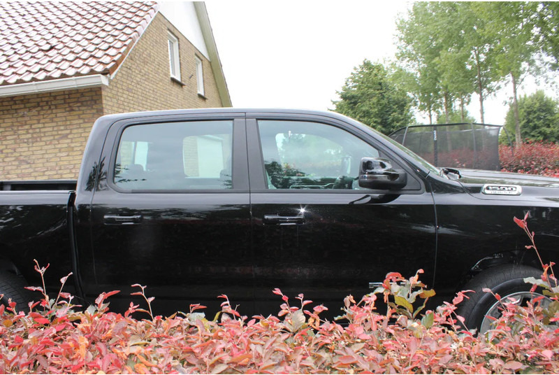 Dodge Ram Pick Up 1500 V8 Bighorn - Voiture: photos 3 Dodge Ram Pick Up 1500 V8 Bighorn - Voiture: photos 3