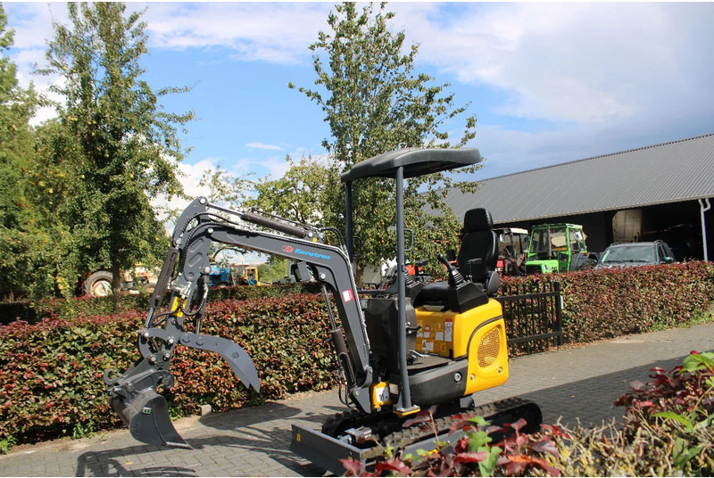 Eurotrac HE 12 servo - Mini pelle: photos 5 Eurotrac HE 12 servo - Mini pelle: photos 5