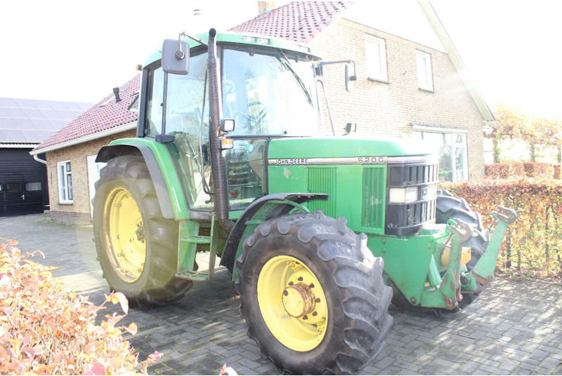 John Deere 6200 - Tracteur agricole: photos 1 John Deere 6200 - Tracteur agricole: photos 1