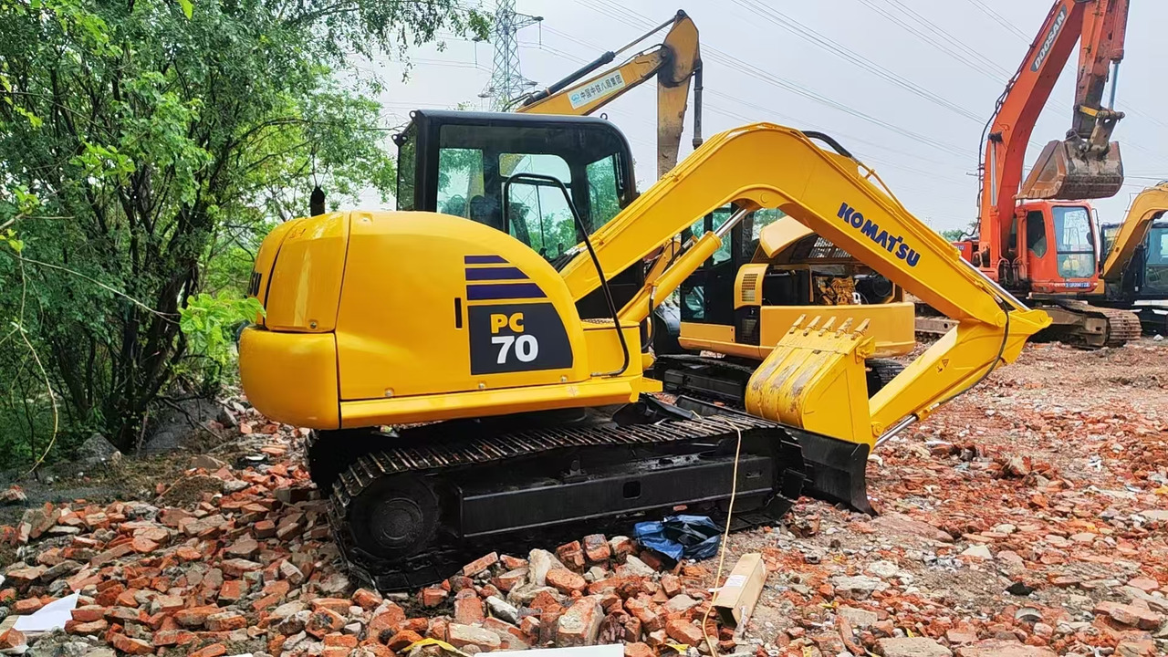CATERPILLAR 303.5e - Mini pelle: photos 2 CATERPILLAR 303.5e - Mini pelle: photos 2