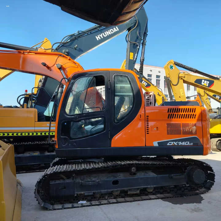 Excellent Condition Korea Brand Dooan Dx140 Excavator in Stock Used Doosan Dx140 225 300 Excavator Low Working Hours on Sale - Pelle: photos 1 Excellent Condition Korea Brand Dooan Dx140 Excavator in Stock Used Doosan Dx140 225 300 Excavator Low Working Hours on Sale - Pelle: photos 1