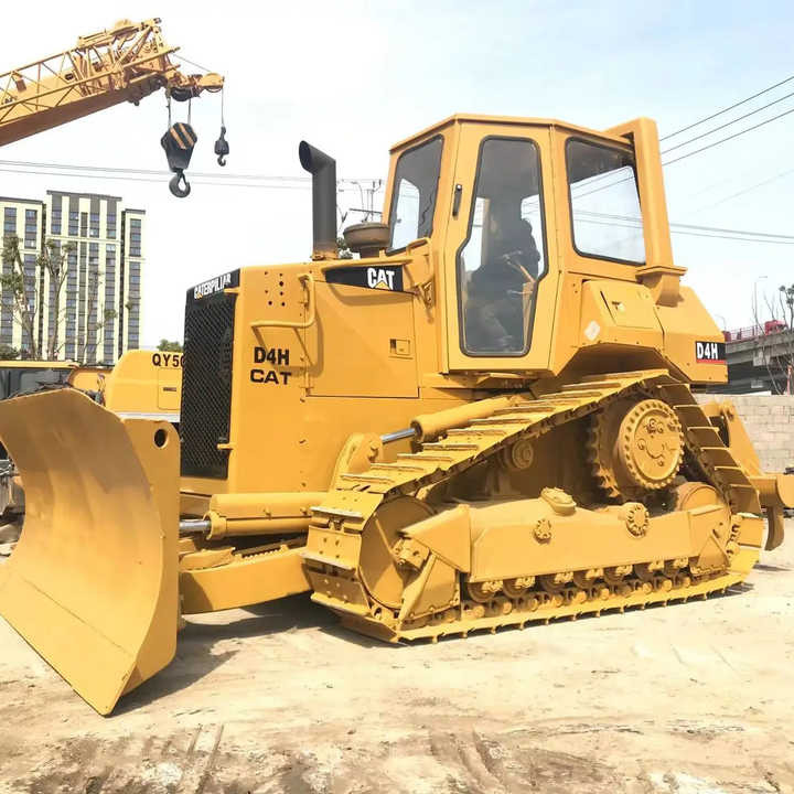 Good Condition D4H Bulldozer New Crawler Bulldozer with Parts Price Bulldozers - Bulldozer: photos 1 Good Condition D4H Bulldozer New Crawler Bulldozer with Parts Price Bulldozers - Bulldozer: photos 1