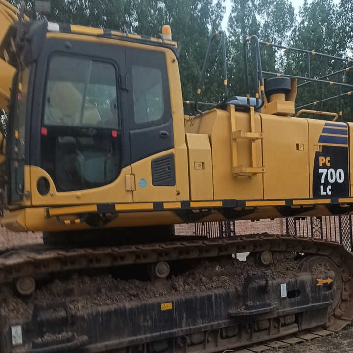 Good Condition Used Komatsu700 Komastu Pc700 Excavator Machine for Cheap Price Hot Sale in China - Pelle sur chenille: photos 1 Good Condition Used Komatsu700 Komastu Pc700 Excavator Machine for Cheap Price Hot Sale in China - Pelle sur chenille: photos 1