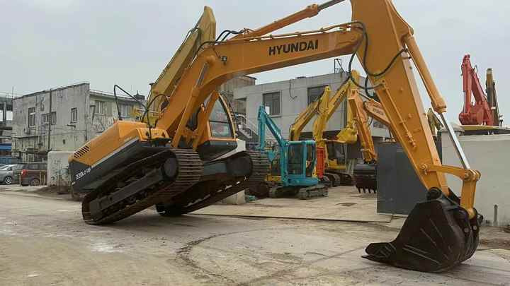 Hyundai Digger 220lc-9s Second Hand Korea Made High Performance Machine Hyundai Excavator for Sale - Pelle sur chenille: photos 2 Hyundai Digger 220lc-9s Second Hand Korea Made High Performance Machine Hyundai Excavator for Sale - Pelle sur chenille: photos 2