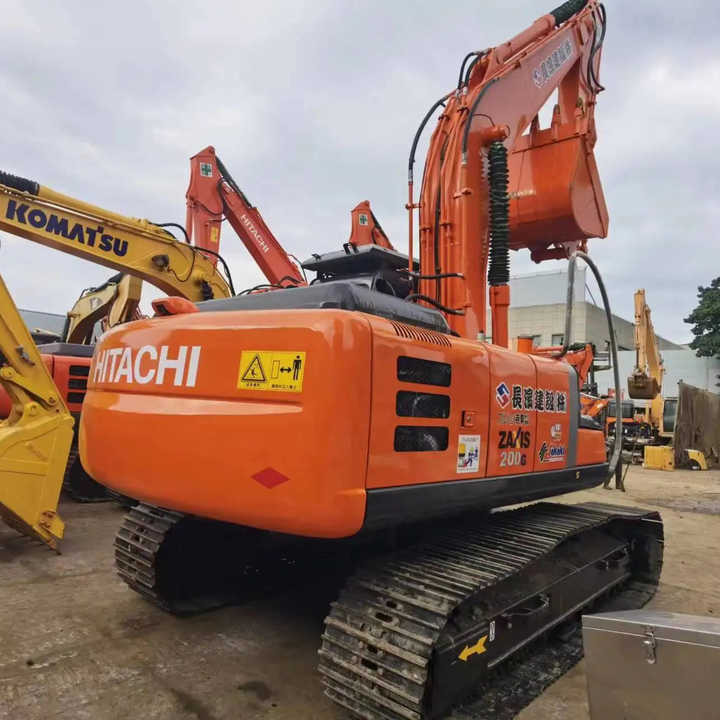 Original Japan Hitachi ZX200-3 Excavator Hitachi Excavator in Low Price for Hot Sale - Pelle sur chenille: photos 3 Original Japan Hitachi ZX200-3 Excavator Hitachi Excavator in Low Price for Hot Sale - Pelle sur chenille: photos 3