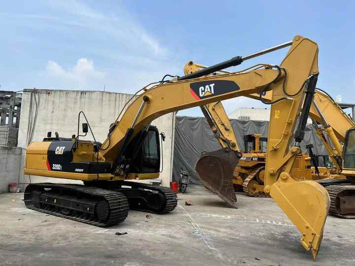 Reasonable Price Japan Original 330d2 Caterpillar Excavator CAT USED 329D2 320D2 325D 315D Excavator - Pelle sur chenille: photos 2 Reasonable Price Japan Original 330d2 Caterpillar Excavator CAT USED 329D2 320D2 325D 315D Excavator - Pelle sur chenille: photos 2