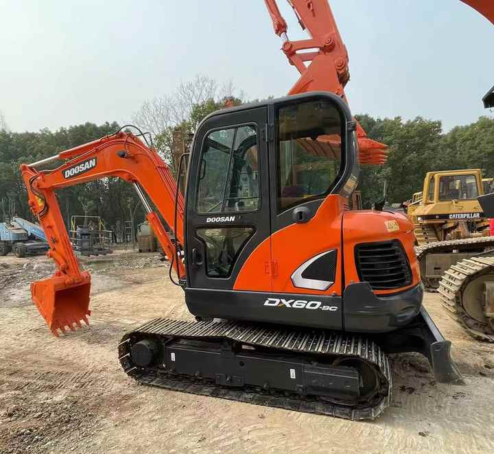 Second Hand Doosan Dx-60 Excavator for Sale - Pelle: photos 3 Second Hand Doosan Dx-60 Excavator for Sale - Pelle: photos 3