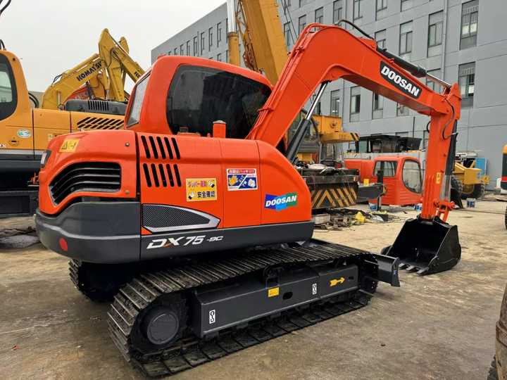 Second Hand Doosan Dx-75 Excavator for Sale - Pelle: photos 3 Second Hand Doosan Dx-75 Excavator for Sale - Pelle: photos 3