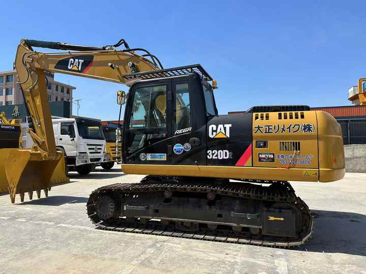 Used Cat 320 Excavator - Pelle sur chenille: photos 5 Used Cat 320 Excavator - Pelle sur chenille: photos 5