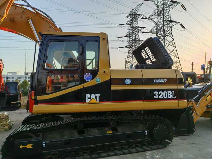 Used Cat Excavator Japan 20 Tons Digger Machinery Caterpillar CAT 320BL for Sale Cat 320B 320BL 320C 320D 320CL 320DL in Stock - Pelle: photos 2 Used Cat Excavator Japan 20 Tons Digger Machinery Caterpillar CAT 320BL for Sale Cat 320B 320BL 320C 320D 320CL 320DL in Stock - Pelle: photos 2