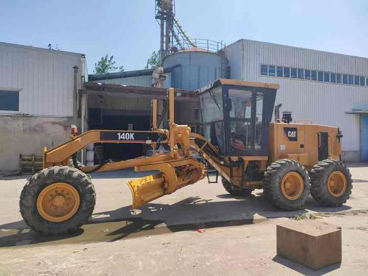 Used Caterpillar CAT 140k Land Road Motor Grader CAT140k Used Grader Cheap Price for Sale - Niveleuse: photos 2 Used Caterpillar CAT 140k Land Road Motor Grader CAT140k Used Grader Cheap Price for Sale - Niveleuse: photos 2