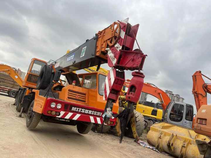 Used Heavy Construction Equipment kato 25 Tons Second Hand Mobile Crane Used Machine Hot Sale - Grue mobile: photos 4 Used Heavy Construction Equipment kato 25 Tons Second Hand Mobile Crane Used Machine Hot Sale - Grue mobile: photos 4