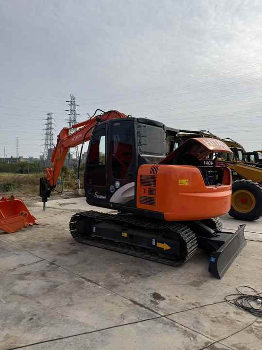 Used Hitachi Earth Moving Machine Zaxis70 Second Hand Small Size Mini Diggers Used Hitachi Mini Excavators Zx55 Zx50 Zx60 Zx70 - Pelle: photos 5 Used Hitachi Earth Moving Machine Zaxis70 Second Hand Small Size Mini Diggers Used Hitachi Mini Excavators Zx55 Zx50 Zx60 Zx70 - Pelle: photos 5