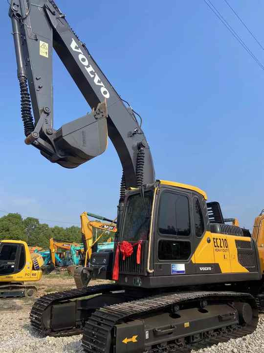Used Korea Brand volvo Ec210 Excavator for Sale - Pelle sur chenille: photos 3 Used Korea Brand volvo Ec210 Excavator for Sale - Pelle sur chenille: photos 3
