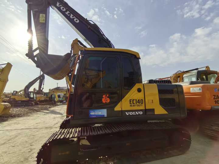 Used Volvo 14 tonne crawler excavator Volvo ec140 excavator powerful low price good quality for sale - Pelle sur chenille: photos 3 Used Volvo 14 tonne crawler excavator Volvo ec140 excavator powerful low price good quality for sale - Pelle sur chenille: photos 3
