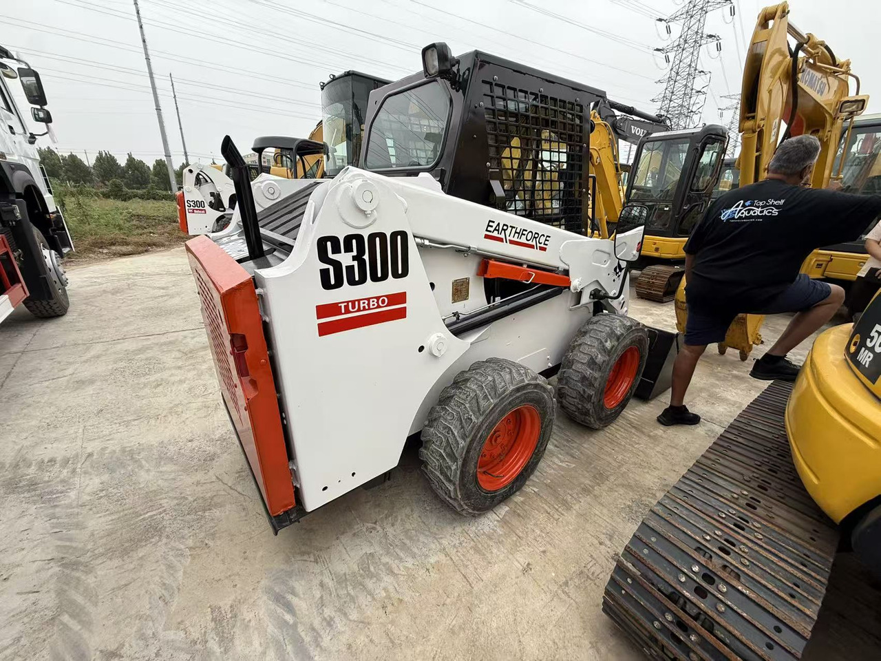 Bobcat s300 - Mini chargeuse: photos 5 Bobcat s300 - Mini chargeuse: photos 5