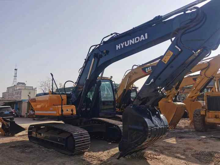 Hyundai Excavator Used Machine 210-9s Heavy Construction Equipment Crawler Excavator Hot Sale - Pelle: photos 2 Hyundai Excavator Used Machine 210-9s Heavy Construction Equipment Crawler Excavator Hot Sale - Pelle: photos 2