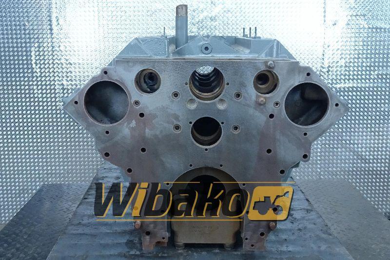 Block Engine / Motor Deutz TCD2015 V08 04612814/04262785R - Bloc-cylindres pour Engins de chantier: photos 2 Block Engine / Motor Deutz TCD2015 V08 04612814/04262785R - Bloc-cylindres pour Engins de chantier: photos 2