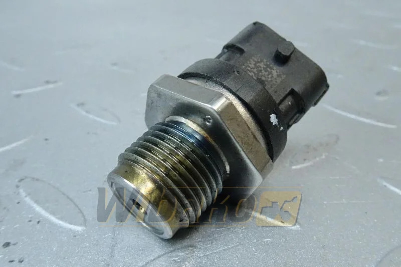 Bosch 0281002851 - Moteur et pièces pour Engins de chantier: photos 1 Bosch 0281002851 - Moteur et pièces pour Engins de chantier: photos 1